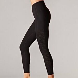 NWT Tavi Eyelet Leggings Ebony Black Activewear Women’s Yoga Pants Brand NEW